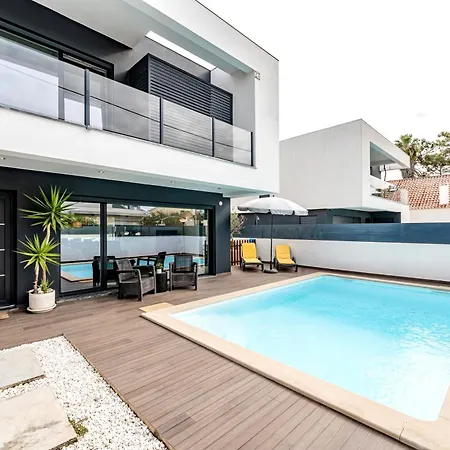 Aroeira Cozy 3bedroom With Pool Near Beach Prázdninový dům Aroeira (Setubal)