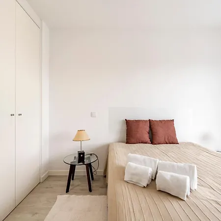 Prázdninový dům Aroeira Cozy 3bedroom With Pool Near Beach *