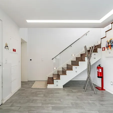 Prázdninový dům Aroeira Cozy 3bedroom With Pool Near Beach Aroeira (Setubal)