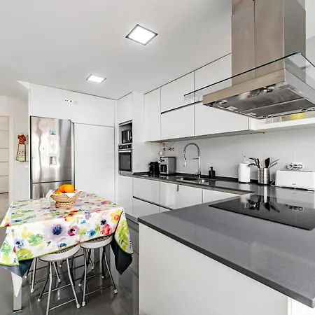 Aroeira Cozy 3bedroom With Pool Near Beach *